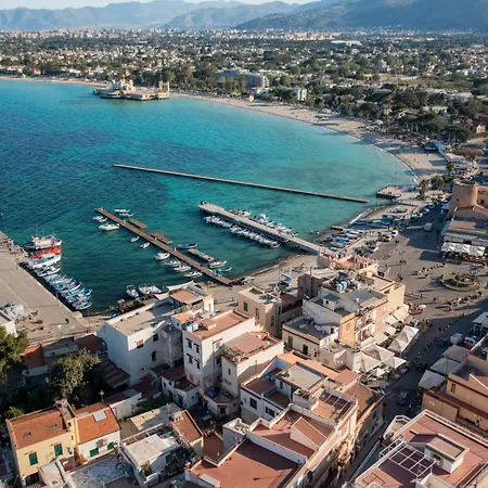Apartment Sunsea House Mondello